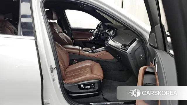 BMW X6 (G06) 2021 Белый из Кореи, фото 2