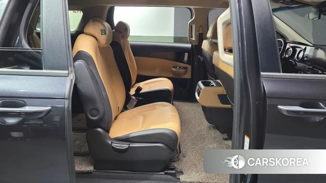 Kia Carnival 4th generation 2021 Черный из Кореи, фото 2