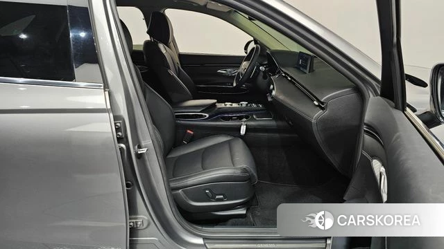 Genesis GV70 2021 Серебристо-серый из Кореи, фото 2