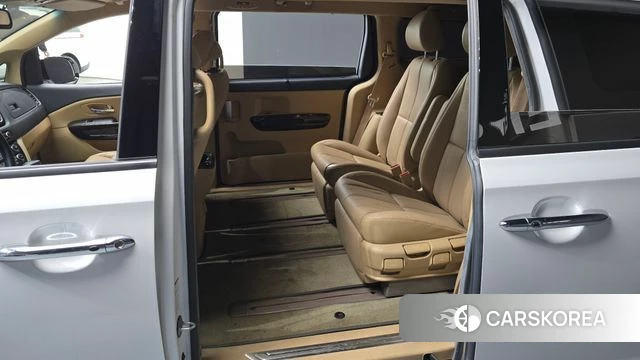 Kia The New Carnival 2018 Черный из Кореи, фото 2