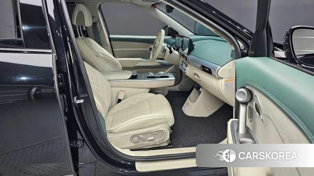 Genesis GV60 2022 Черный из Кореи, фото 2