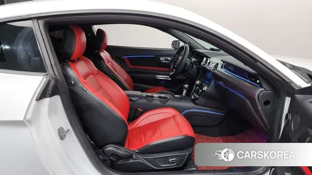 Ford Mustang 2019 Белый из Кореи, фото 2