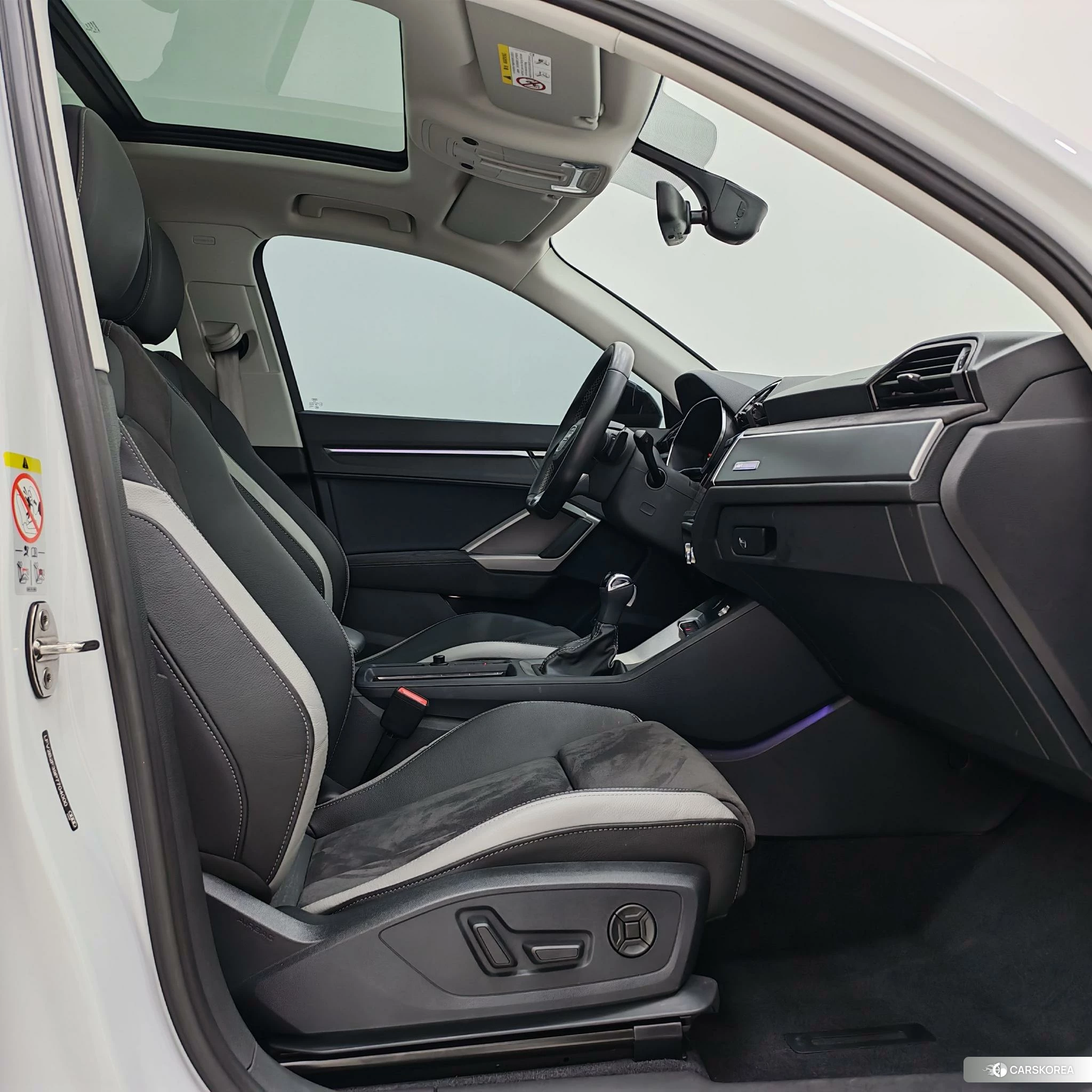 Audi Q3 2022 Белый из Китая, фото 2