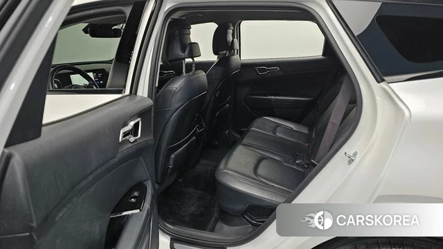 Kia Sportage 5th Generation Hybrid 2022 Белый из Кореи, фото 2