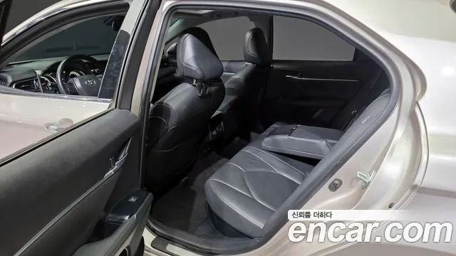 Toyota Camry (XV70) id 2826920 из Кореи 2