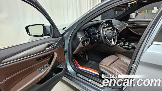 BMW 5 Series (G30) id 2675279 из Кореи 2