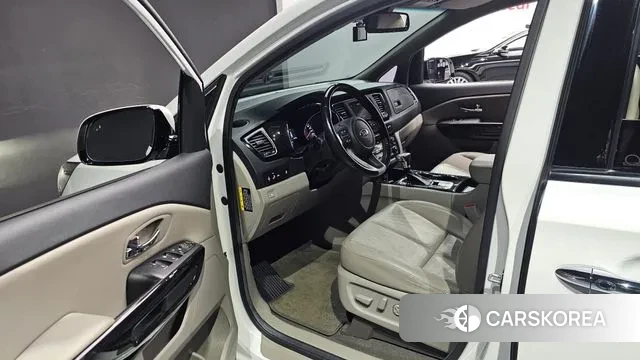 Kia The New Carnival 2018 Белый из Кореи, фото 2