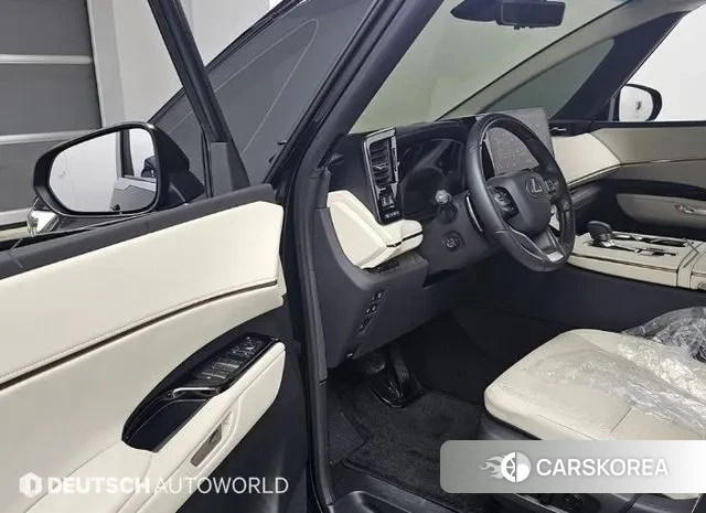 Lexus LM Second Generation 2025 Черный из Кореи, фото 2