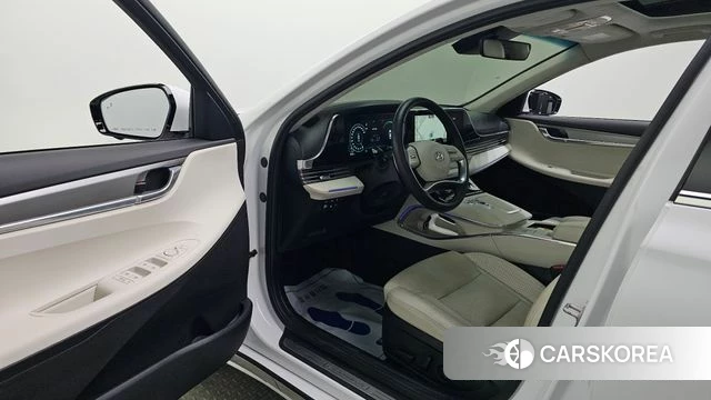 Hyundai The New Grandeur IG Hybrid 2022 Белый из Кореи, фото 2