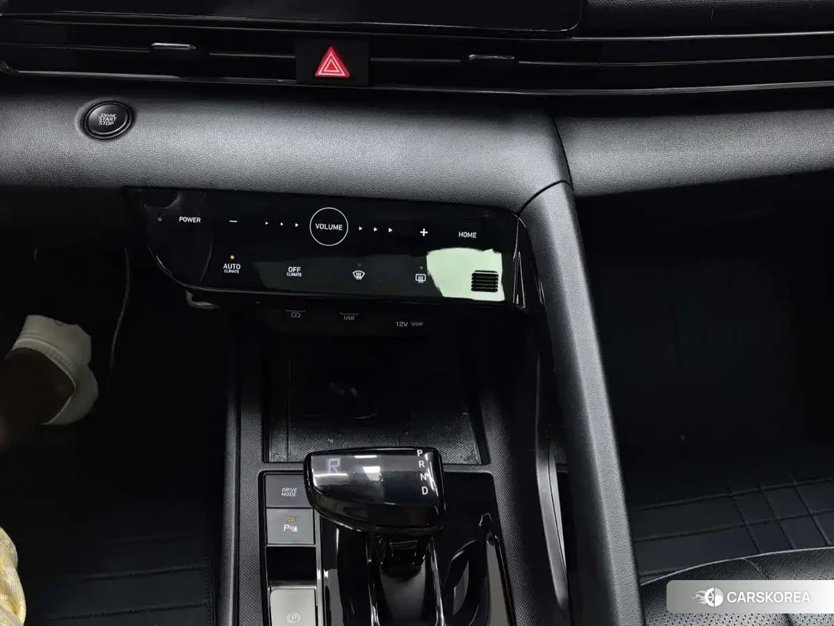 Hyundai Elantra 2022 Silver/gray из Китая, фото 2