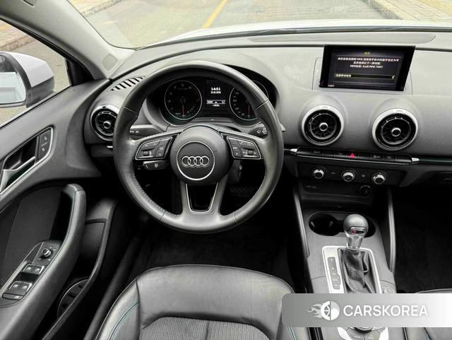 Audi A3 2021 Белый из Китая, фото 2