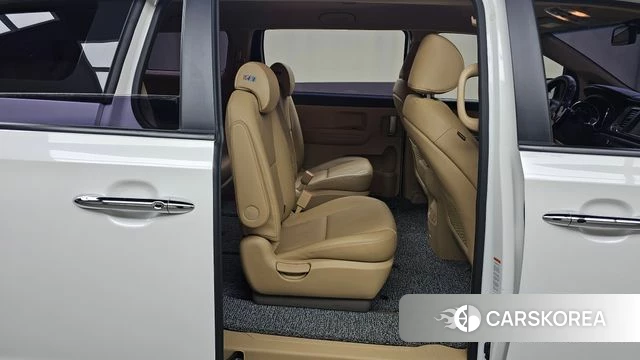 Kia The New Carnival id 4325792 из Кореи 2