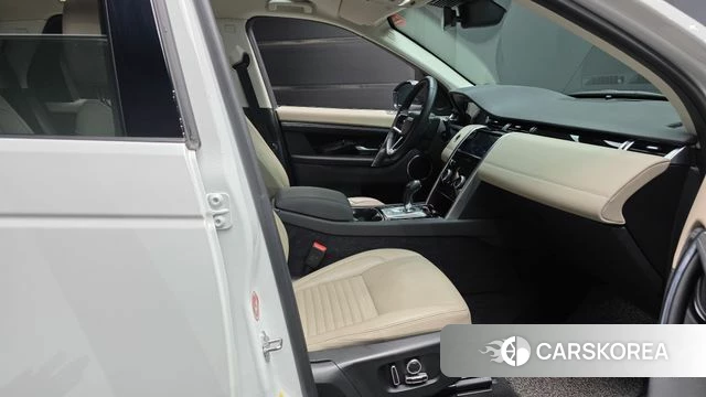 Land Rover Discovery Sports 2nd Generation 2022 Белый из Кореи, фото 2