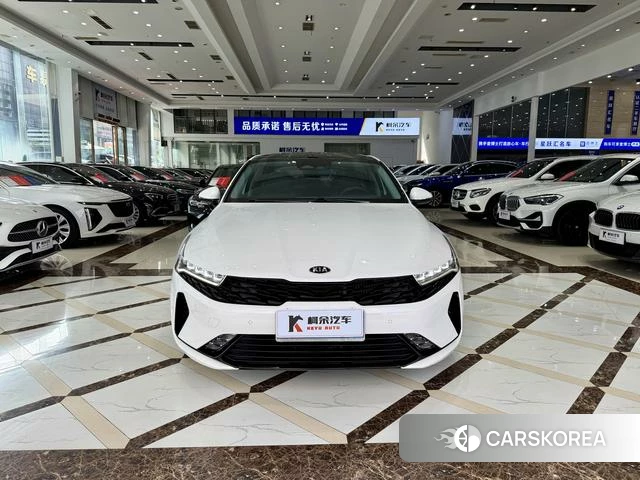 Kia K5 2021 Белый из Китая, фото 2