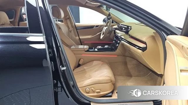 Genesis G80 (RG3) 2024 Черный из Кореи, фото 2