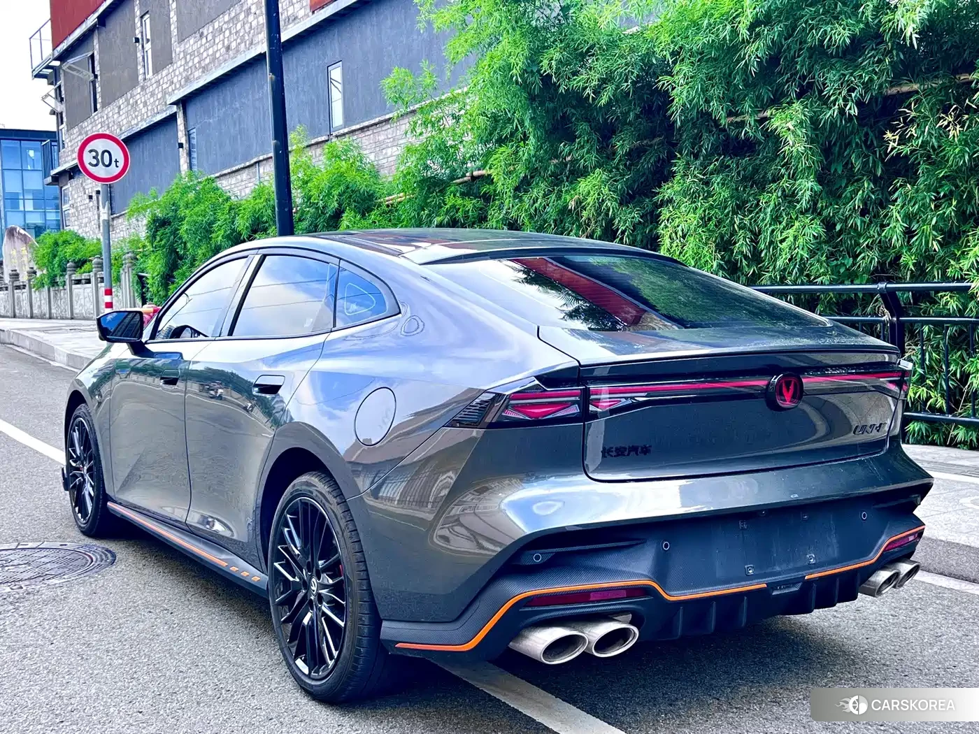 Chang'an UNI-V 2026 Silver/gray из Китая, фото 2