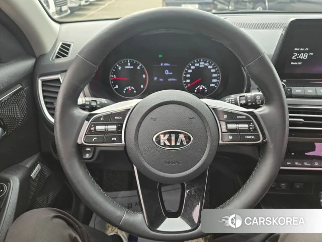 Kia Seltos 2019 Белый из Кореи, фото 2