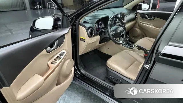 Hyundai Kona 2018 Черный из Кореи, фото 2