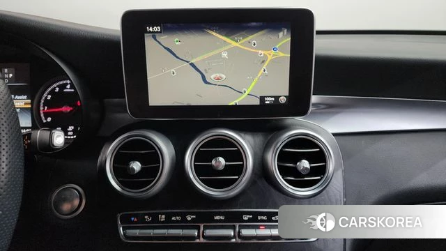 Mercedes-Benz GLC-Class X253 2019 Белый из Кореи, фото 2