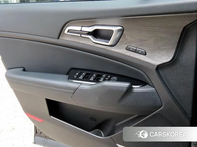 Kia Sportage 5th Generation 2024 Черный из Кореи, фото 2