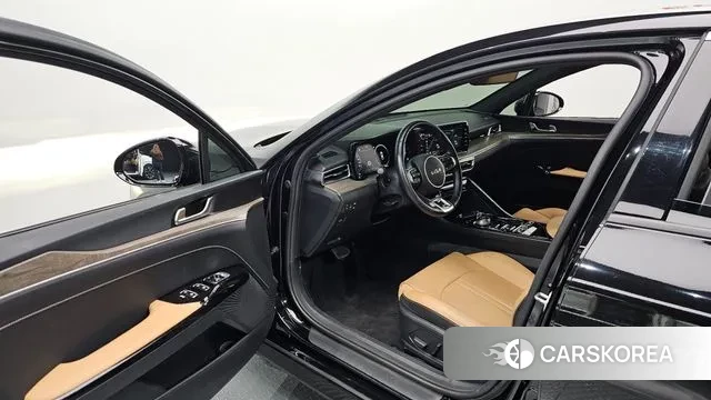 Kia K5 3rd generation 2023 Черный из Кореи, фото 2