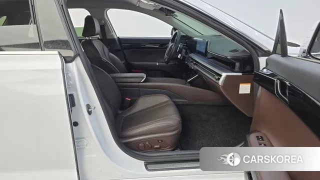 Hyundai Grandeur Hybrid (GN7) 2023 Белый из Кореи, фото 2