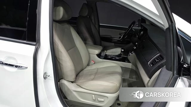 Kia The New Carnival 2019 Белый из Кореи, фото 2