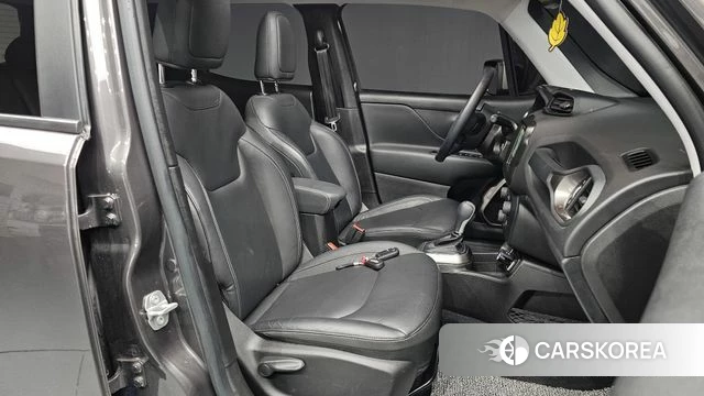 Jeep Renegade 2021 Черный из Кореи, фото 2