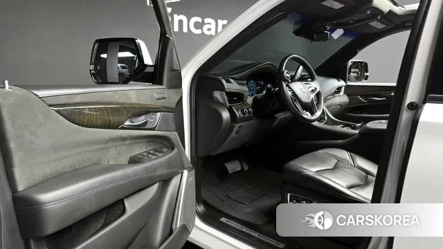 Cadillac Escalade 2019 Белый из Кореи, фото 2