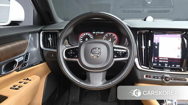 Volvo S90 2021 Белый из Кореи, фото 2