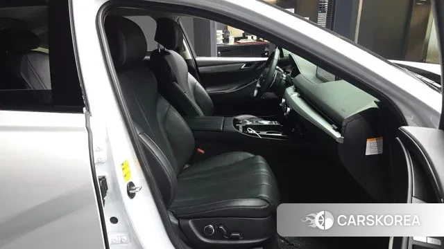 Genesis Electrified G80 (RG3) 2022 Белый из Кореи, фото 2