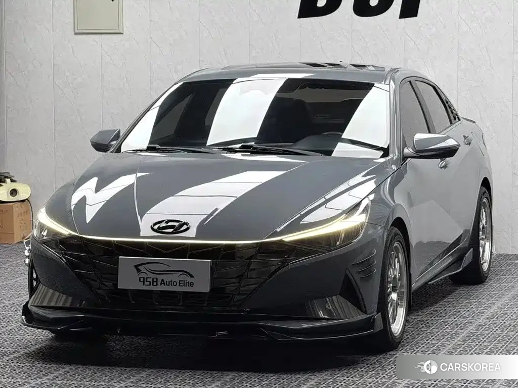 Hyundai Elantra 2022 Черный из Китая, фото 2