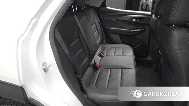 Chevrolet (GM Daewoo) The New Trail Blazer 2023 Белый из Кореи, фото 2