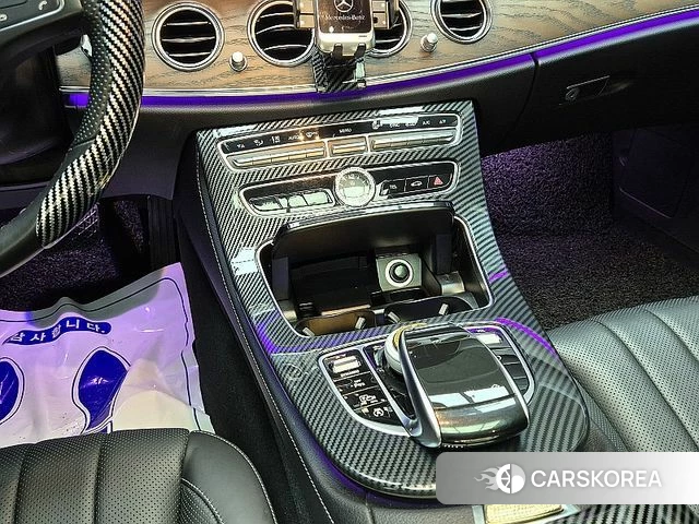 Mercedes-Benz E-Class W213 2018 Серый из Кореи, фото 2