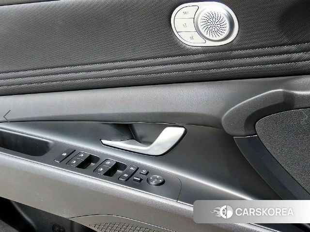 Hyundai The New Avante (CN7) 2023 Белый из Кореи, фото 2