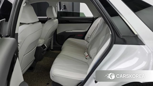 Hyundai Grandeur Hybrid (GN7) 2024 Белый из Кореи, фото 2