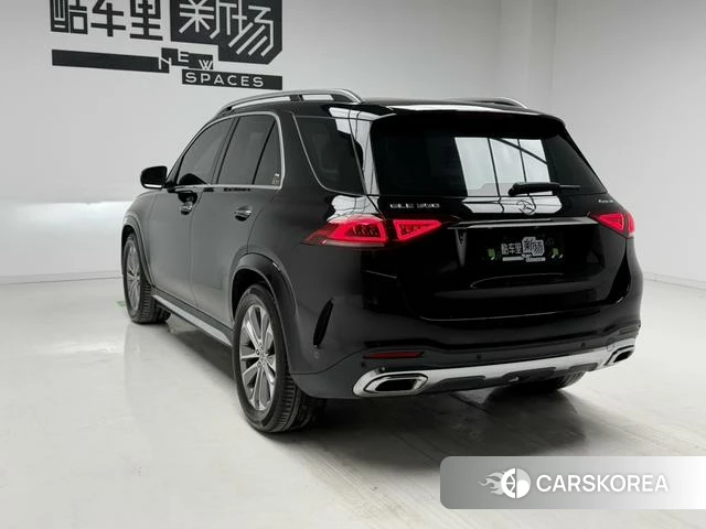 Mercedes-Benz GLE (import) 2021 Черный из Китая, фото 2