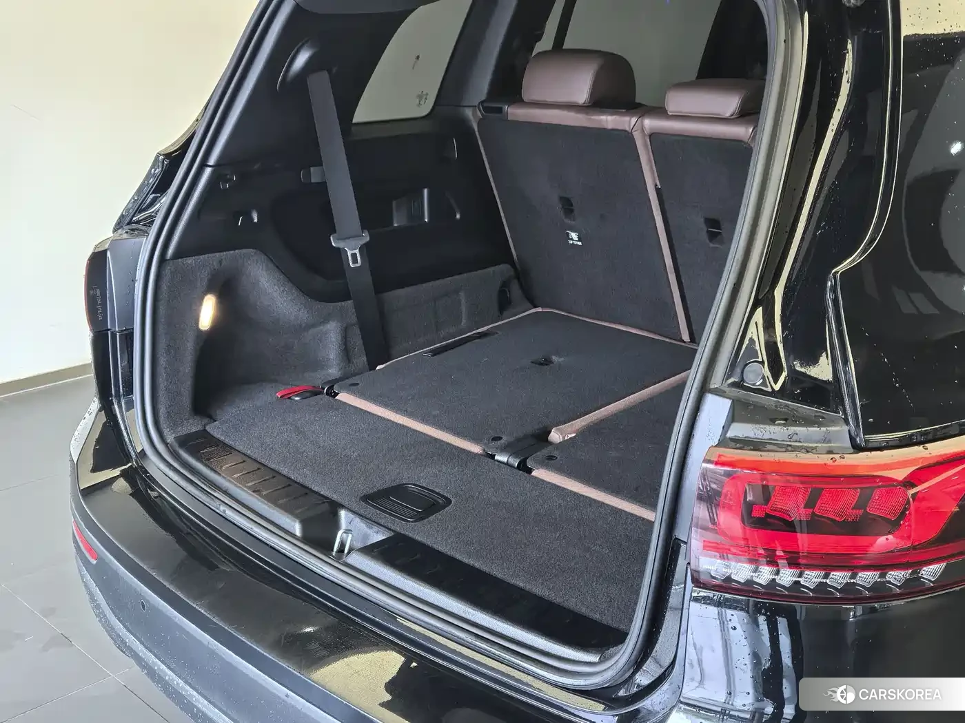 Mercedes-Benz GLB 2023 Черный из Китая, фото 2