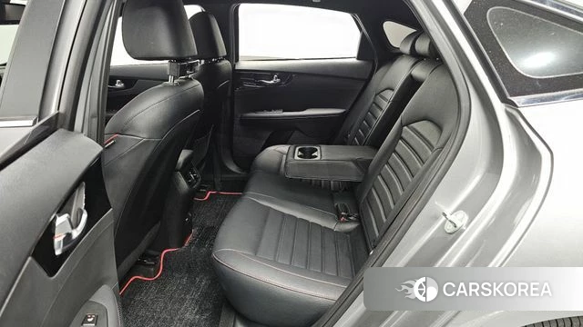 Kia The New K3 2nd generation 2023 Серебристо-серый из Кореи, фото 2