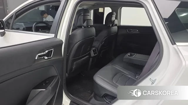 Kia The New Sportage 5th Generation Hybrid 2025 Белый из Кореи, фото 2