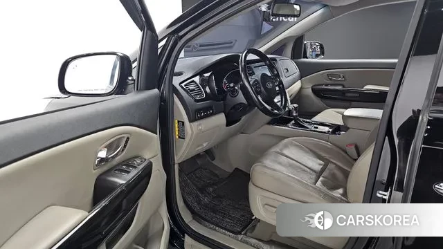 Kia The New Carnival 2019 Черный из Кореи, фото 2