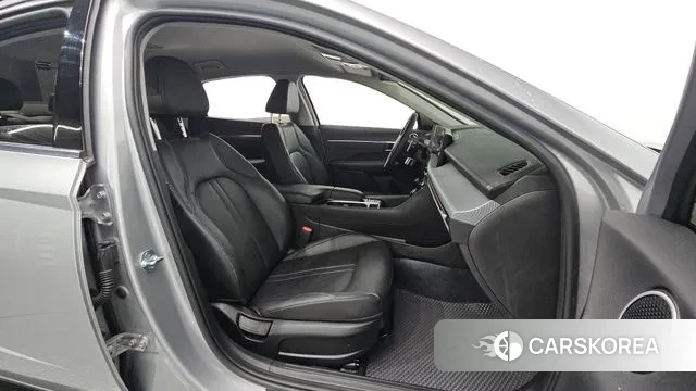 Hyundai Sonata D Edge (DN8) 2024 Серебристо-серый из Кореи, фото 2
