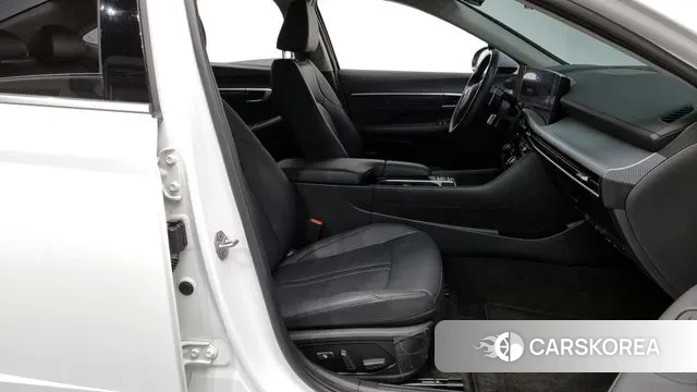 Hyundai Sonata D Edge (DN8) 2023 Белый из Кореи, фото 2