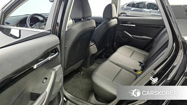 Kia Seltos 2022 Черный из Кореи, фото 2