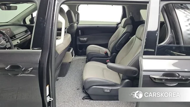 Kia The New Carnival 4th Generation 2024 Серый из Кореи, фото 2