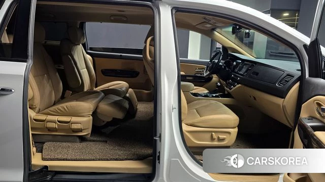 Kia The New Carnival 2018 Белый из Кореи, фото 2