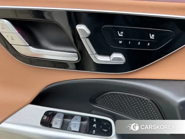 Mercedes-Benz E-Class W214 2024 Белый из Кореи, фото 2