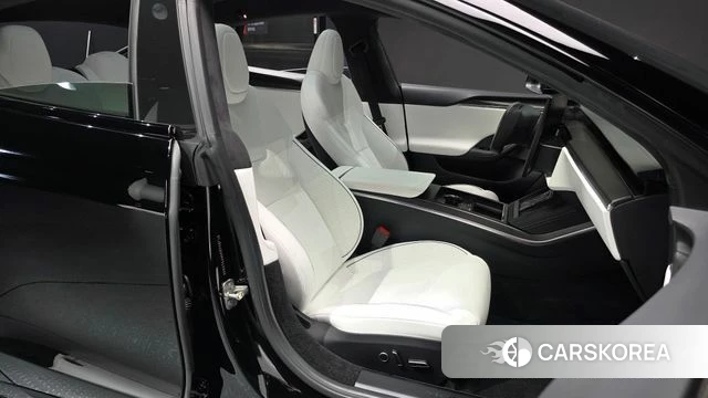 Tesla Model S 2023 Черный из Кореи, фото 2