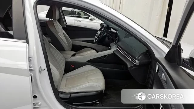 Hyundai Avante Hybrid (CN7) 2021 Белый из Кореи, фото 2