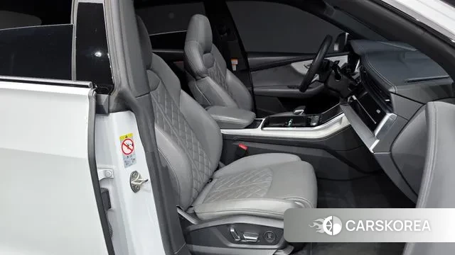 Audi Q8 (4M) 2022 Белый из Кореи, фото 2